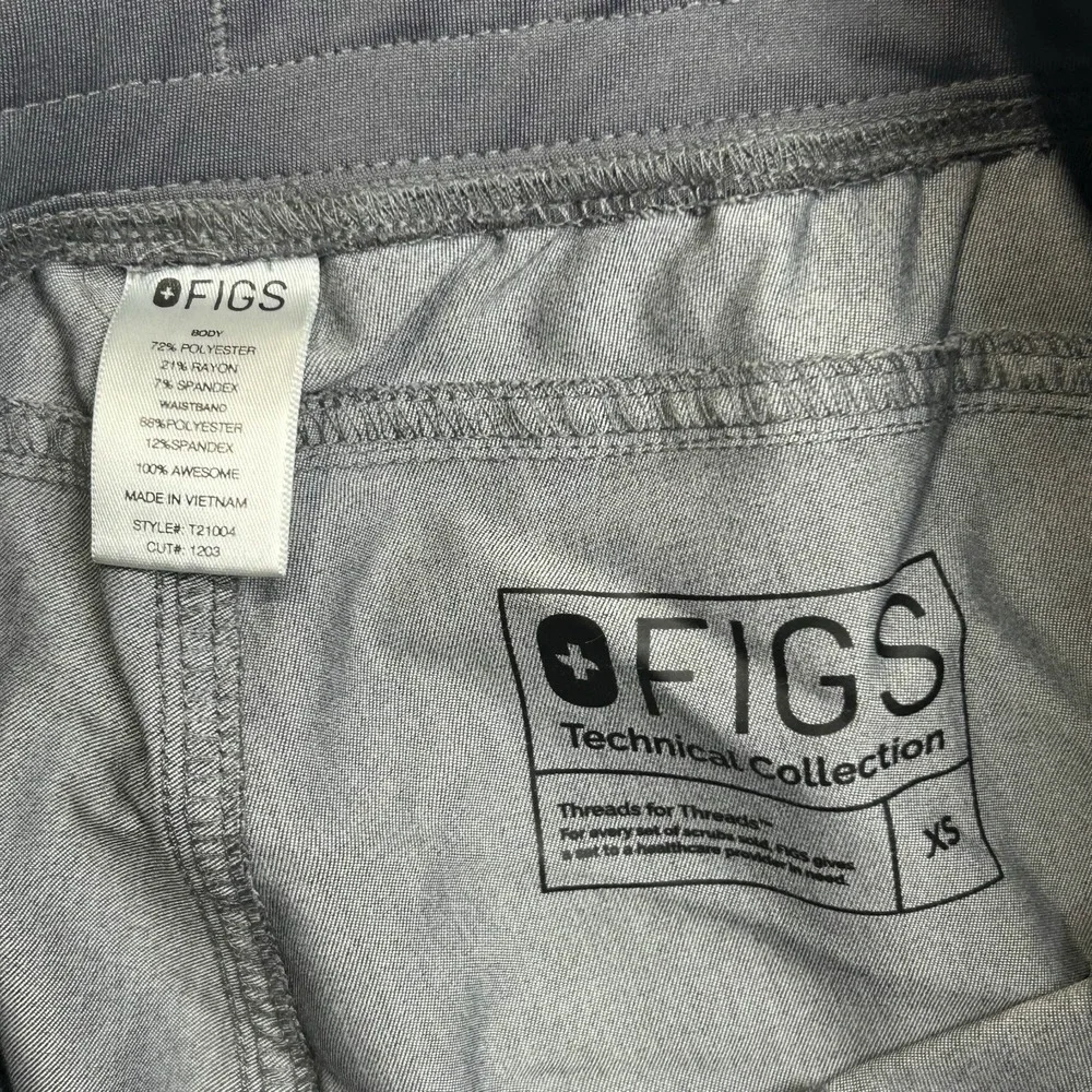 Figs Kade Cargo Scrub Pants Womens XSmall Gray Technical Collection T21004